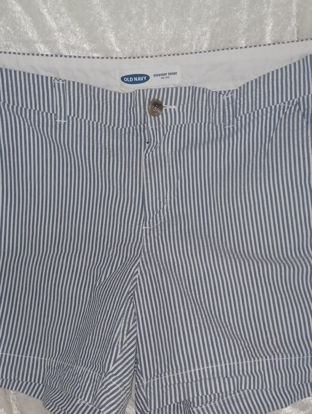 Old Navy Shorts Women's Flat Front Slash Pocket Striped Chinos Blue White 14